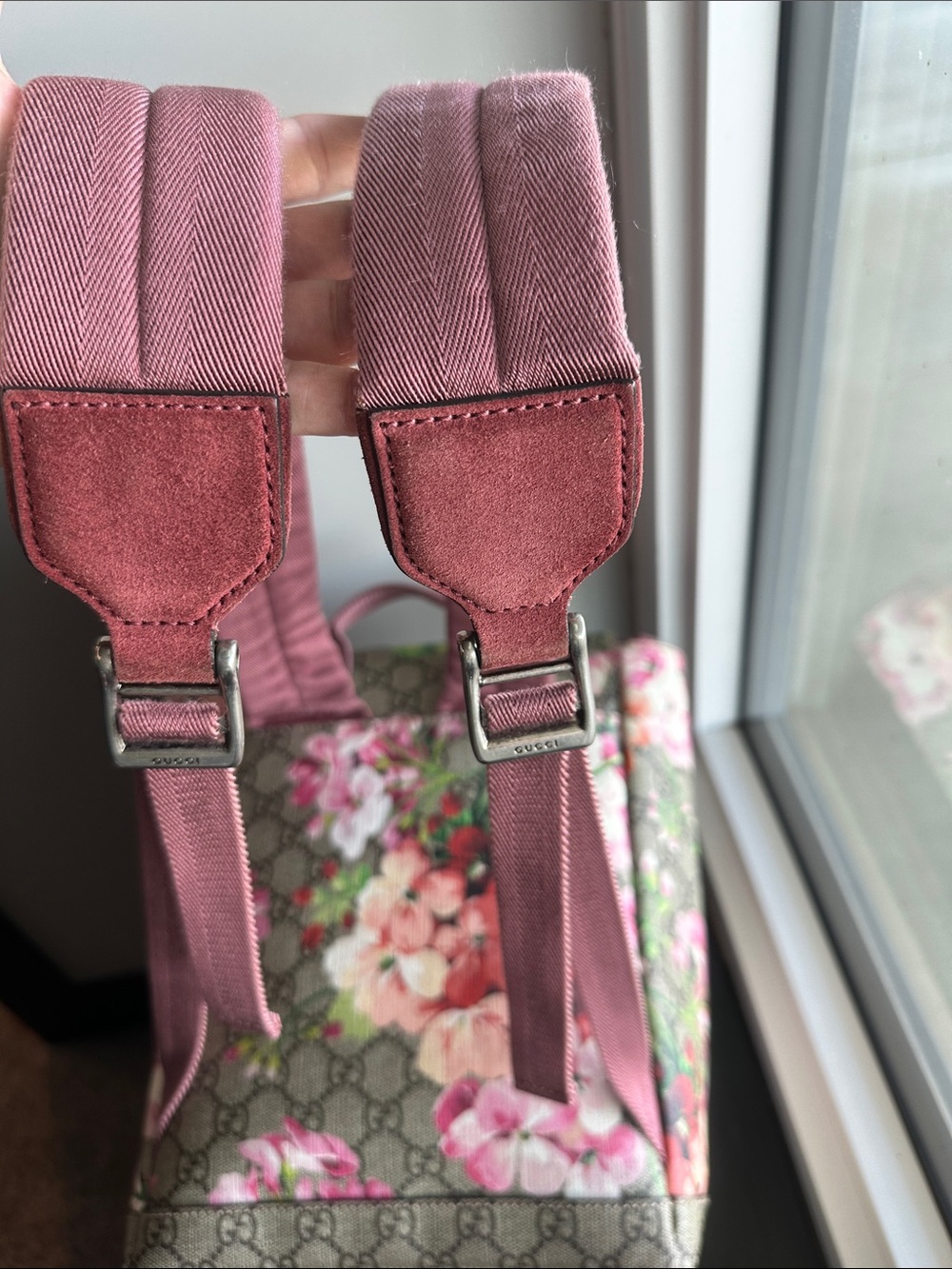 ๐บ๐ธBundle Gucci Bloom GG Canvas Backpack with Pink Leather Zip Wallet - Picture 11 of 16